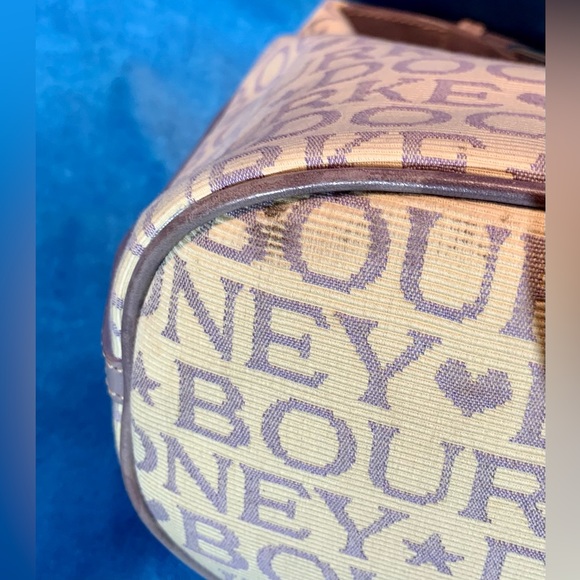 Dooney & Bourke Cream & Lilac Bucket Bag - Picture 8 of 16